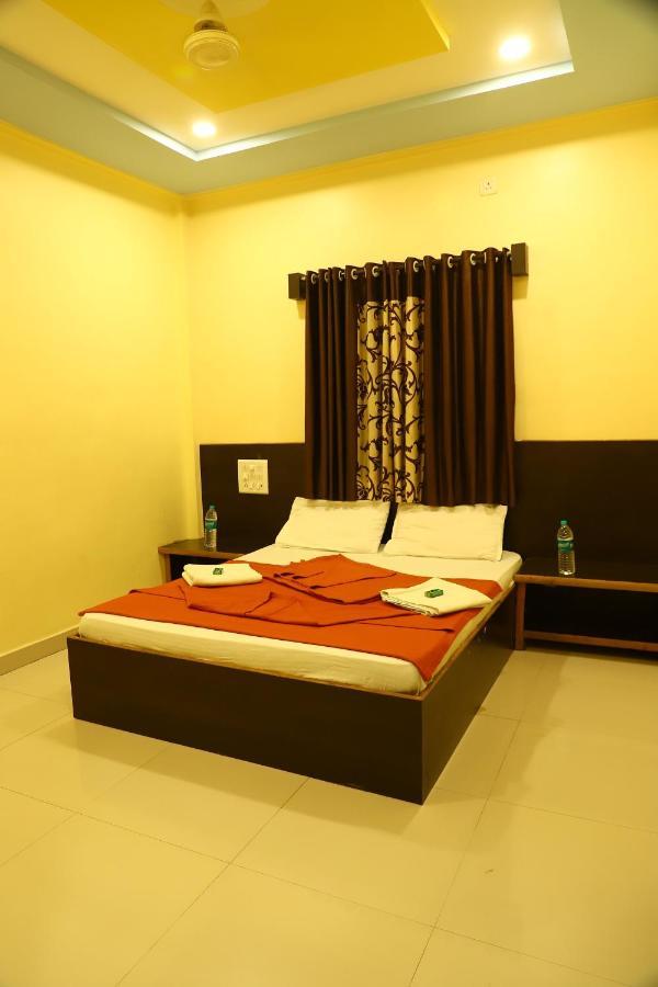 Sai Madhavi Palace Hotel Shirdi Luaran gambar