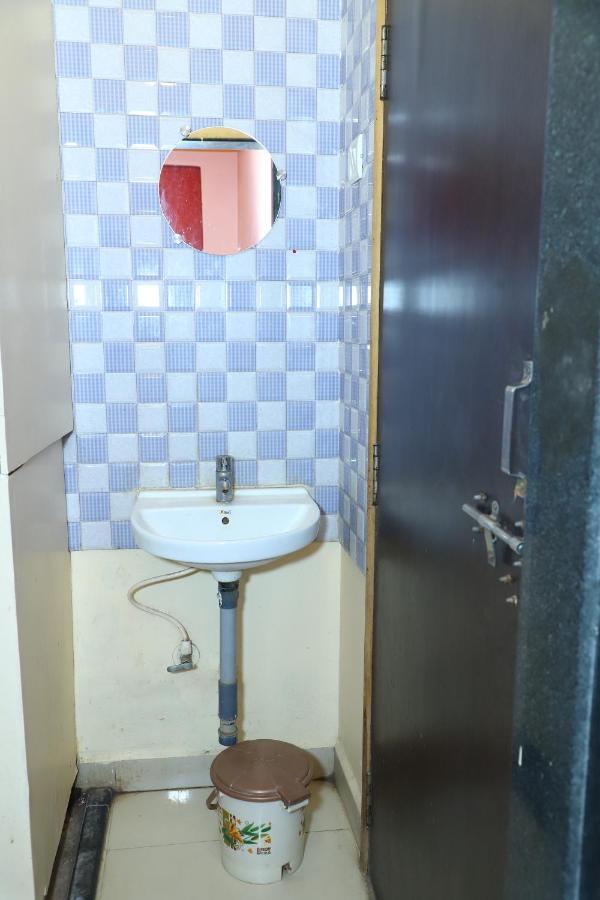 Sai Madhavi Palace Hotel Shirdi Luaran gambar