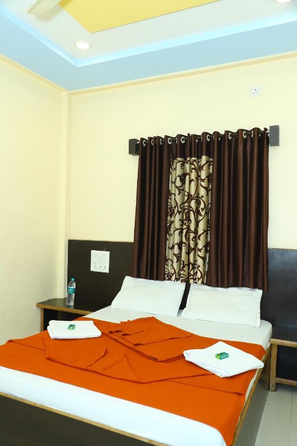 Sai Madhavi Palace Hotel Shirdi Luaran gambar